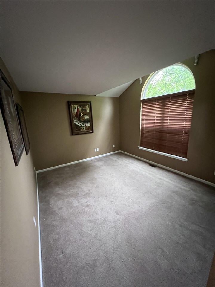 2349 East Cook Road Grand Blanc, MI 48439 - Photo 19 of 37 50074940-18.JPG