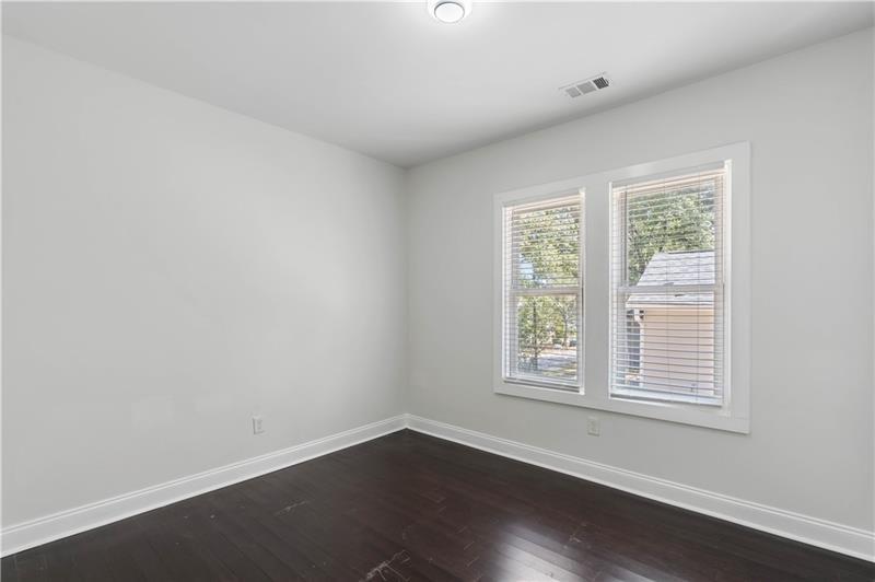 954 Byron Drive Southwest Atlanta, GA 30310 - Photo 18 of 20