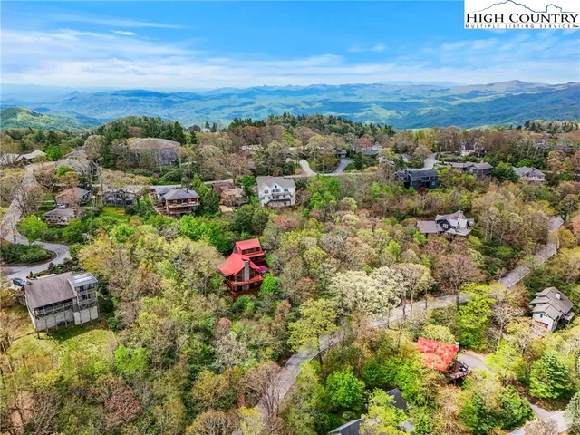 $1,349,000 | 155 Blackberry Lane, Blowing Rock, NC 28605