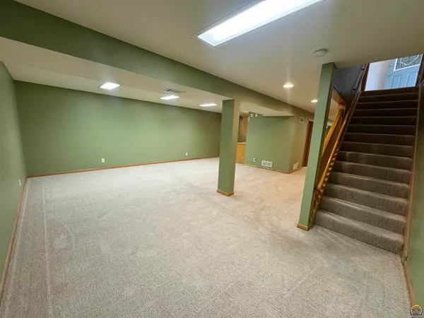 $375,000 | 3019 South Pkwy Court, Emporia, KS 66801
