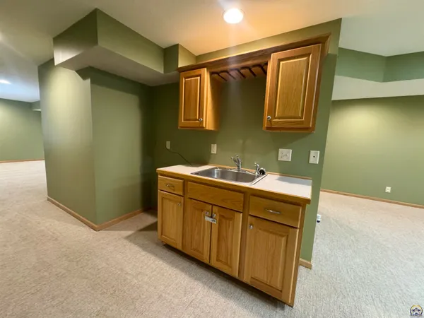 $375,000 | 3019 South Pkwy Court, Emporia, KS 66801