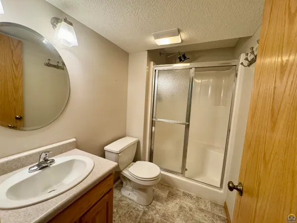$375,000 | 3019 South Pkwy Court, Emporia, KS 66801
