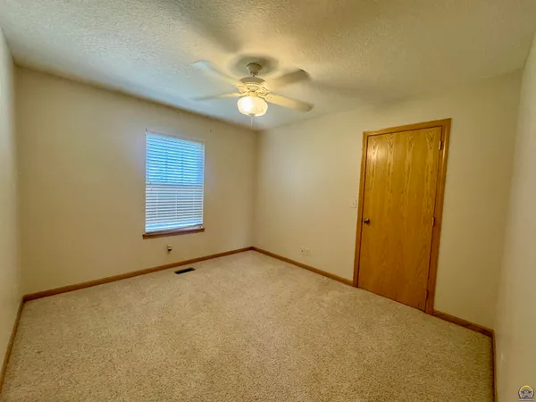 $375,000 | 3019 South Pkwy Court, Emporia, KS 66801