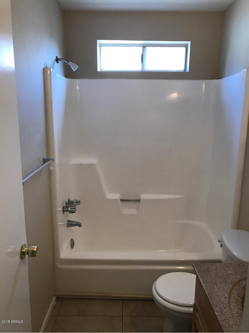 6425 West Hatcher Road Glendale, AZ 85302 - Photo 22 of 28 18