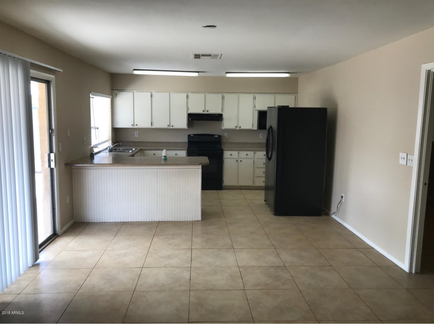 6425 West Hatcher Road Glendale, AZ 85302 - Photo 9 of 28 5
