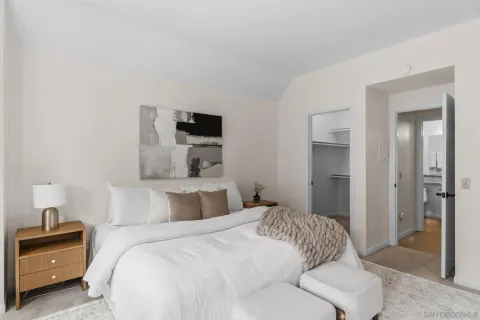 $495,000 | 2150 Camino De La Reina, Unit 216, San Diego, CA 92108
