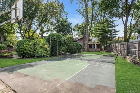 $979,000 | 78 Chestnut Street, Glen Cove, NY 11542