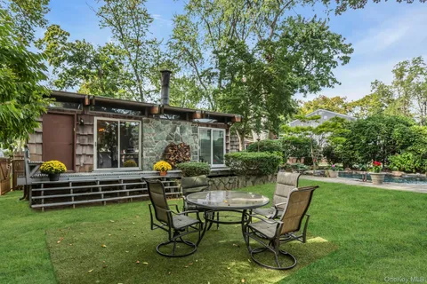 $979,000 | 78 Chestnut Street, Glen Cove, NY 11542