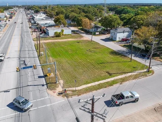 $275,000 | 4400 Northeast 28th Street, Haltom City, TX 76117