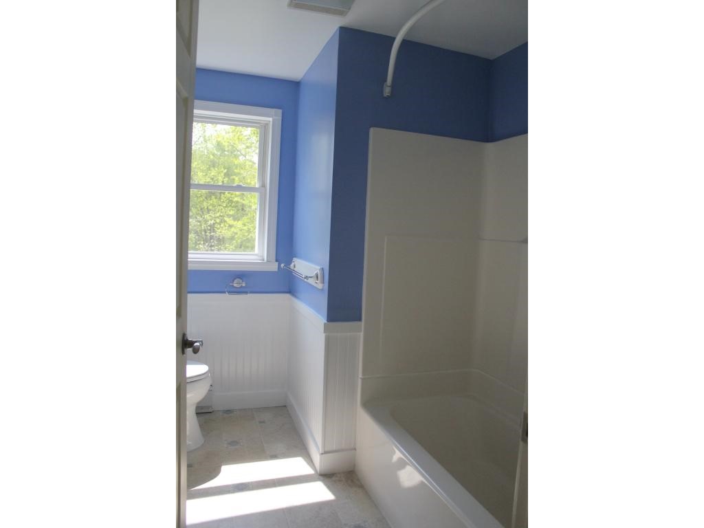 96 Robinson Road Bow, NH 03304 - Photo 14 of 24