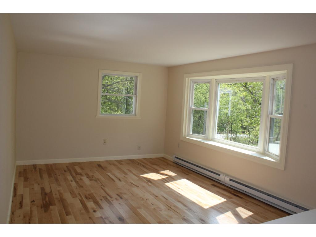96 Robinson Road Bow, NH 03304 - Photo 4 of 24