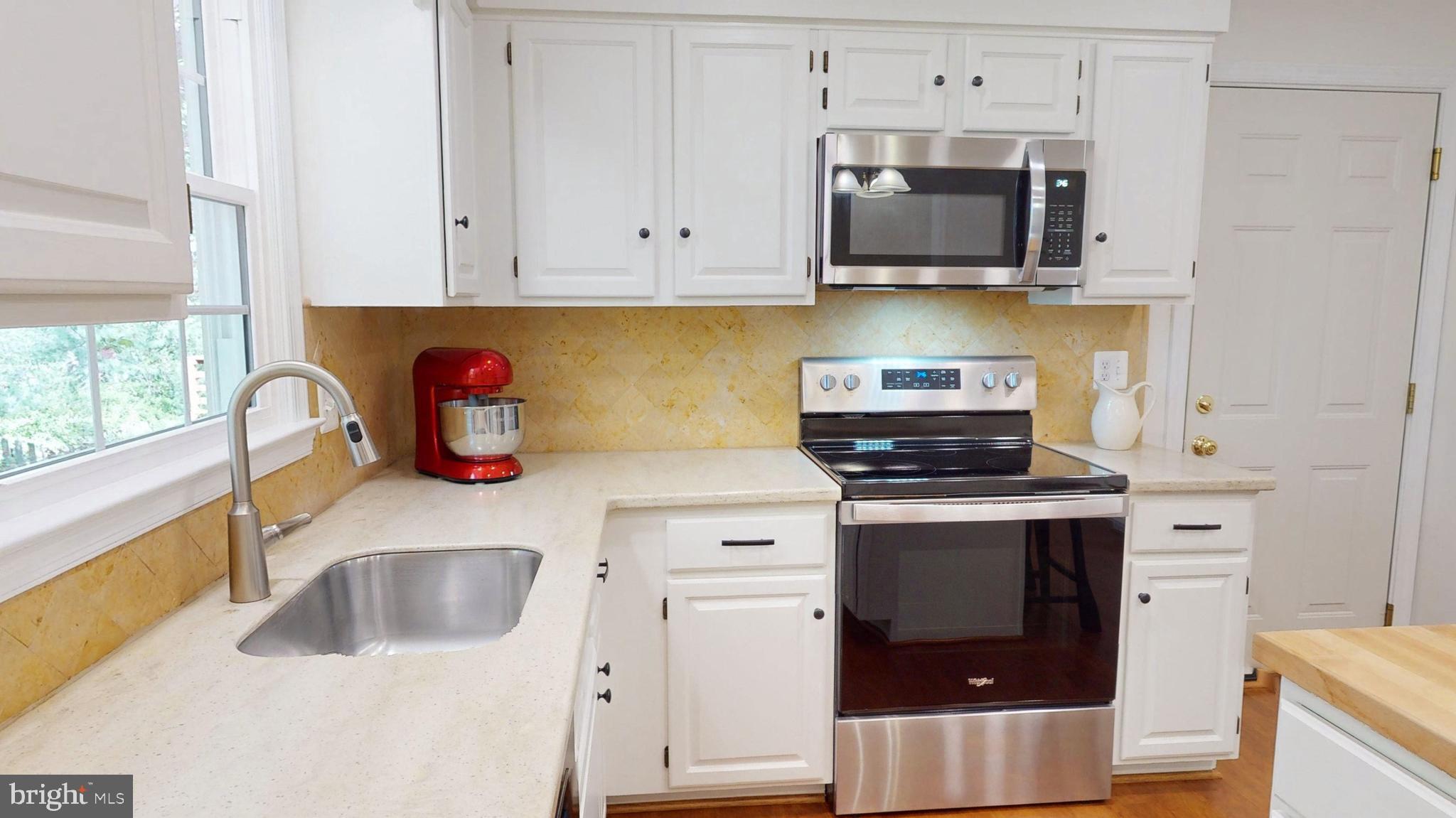 206 Environs Road Sterling, VA 20165 - Photo 15 of 45 Stainless Appliances