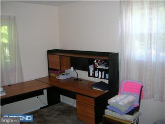 17 Waverly Road Cherry Hill, NJ 08003 - Photo 4 of 12 Gallery Image 4