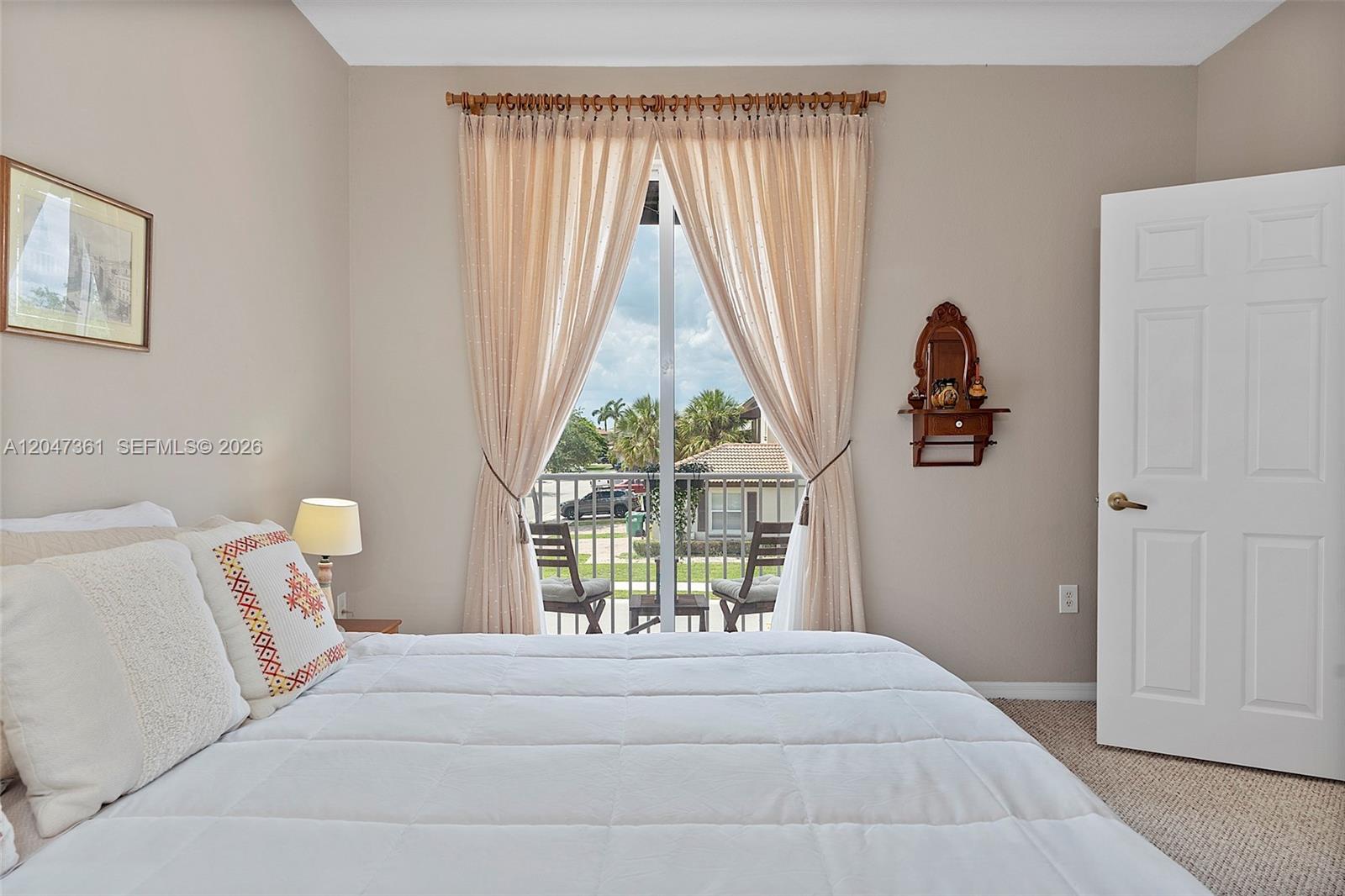 15262 Southwest 91st Lane Miami, FL 33196 - Photo 33 of 48
