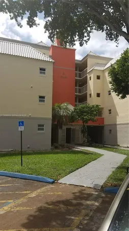 $2,400 | Las Vistas, Doral, FL 33166