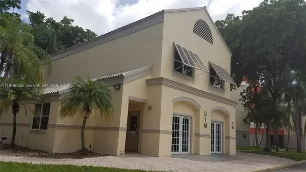 $2,400 | Las Vistas, Doral, FL 33166