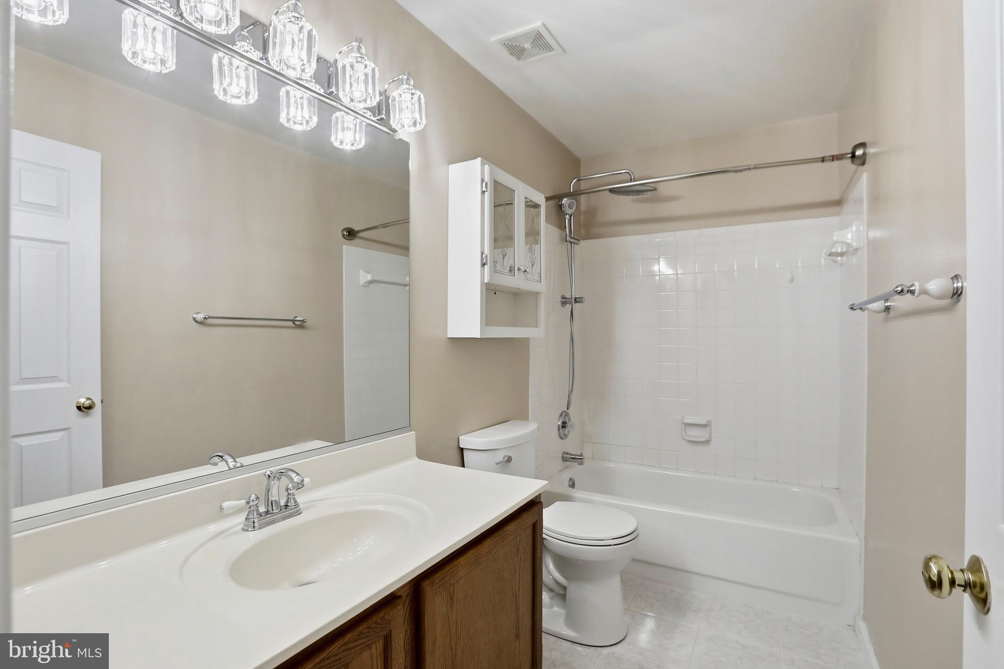 8007 Station Road Manassas, VA 20111 - Photo 24 of 39 Hall Bath