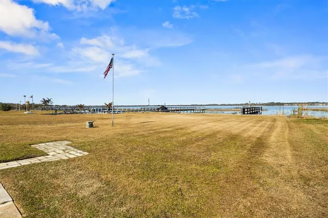 $249,900 | 6825 South Lake Henry Drive, Winter Haven, FL 33881