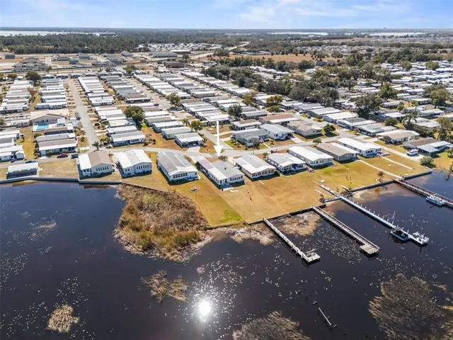 $249,900 | 6825 South Lake Henry Drive, Winter Haven, FL 33881