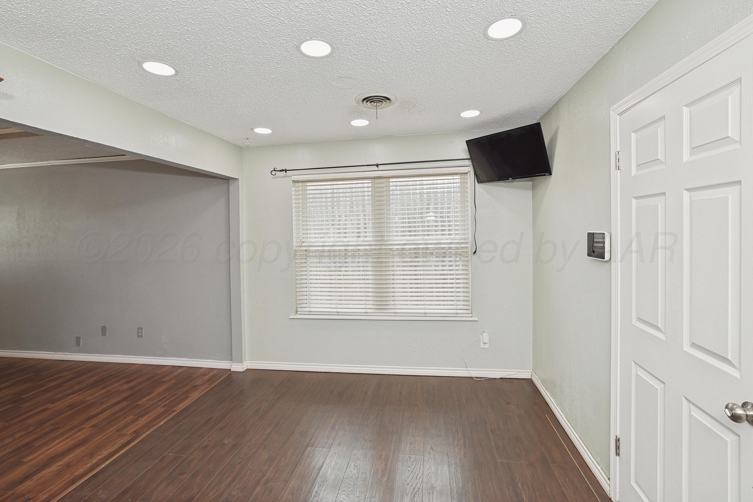 5316 Capulin Lane Amarillo, TX 79110 - Photo 6 of 25 6-Dining Area
