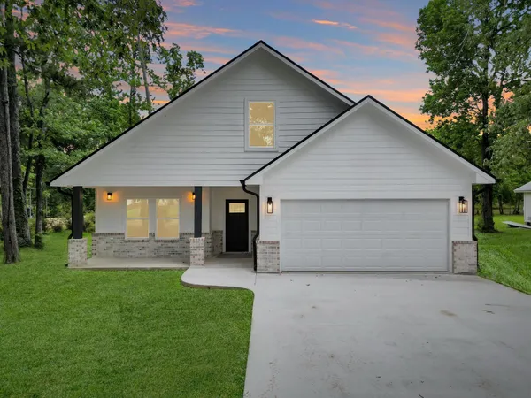 $369,900 | 2845 Jackie Street, Orange, TX 77630