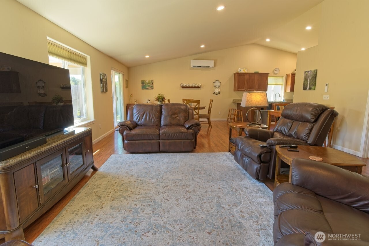 51 Jara Way Sequim, WA 98382 - Photo 2 of 33