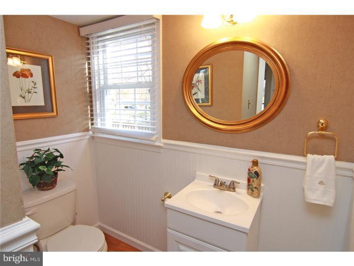 501 South Devon Avenue Wayne, PA 19087 - Photo 9 of 25 Gallery Image 9