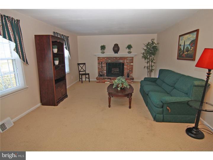 501 South Devon Avenue Wayne, PA 19087 - Photo 10 of 25 Gallery Image 10