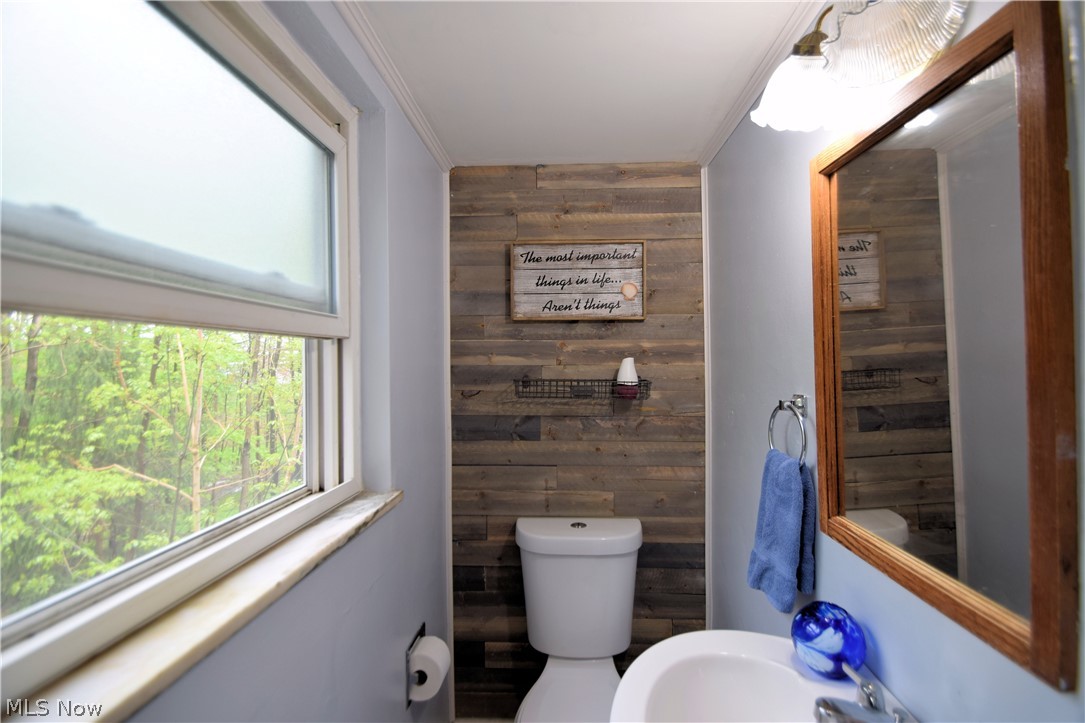 6515 West Ridgewood Drive Parma, OH 44129 - Photo 15 of 29 Gallery Image 15