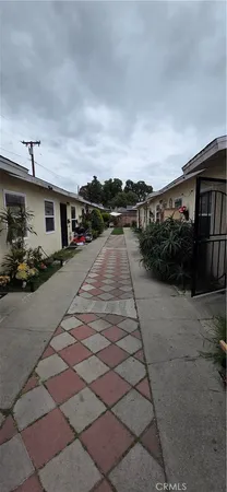 $1,690 | 14416 Orange, Unit A, Paramount, CA 90723