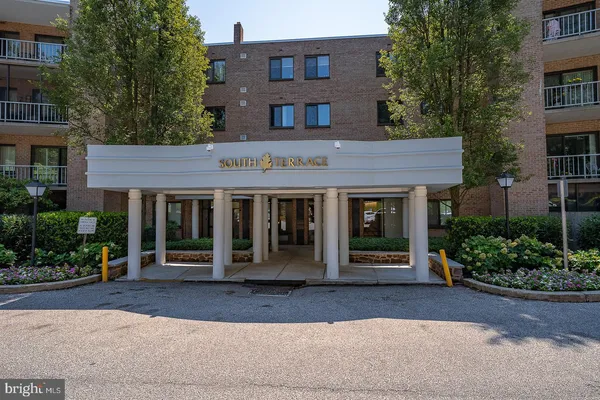 $3,750 | 1637 Oakwood Drive, Unit S122, Penn Valley, PA 19072