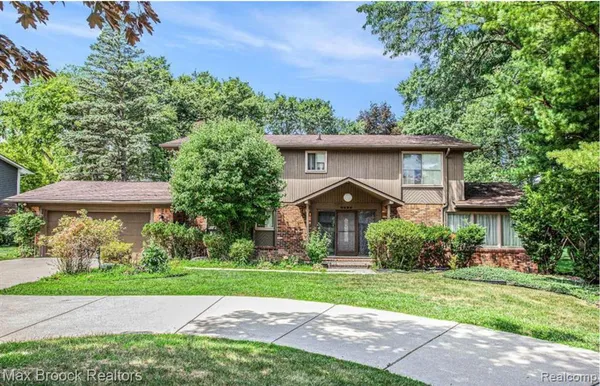 $3,500 | 5622 Powder Horn Drive, West Bloomfield, MI 48322