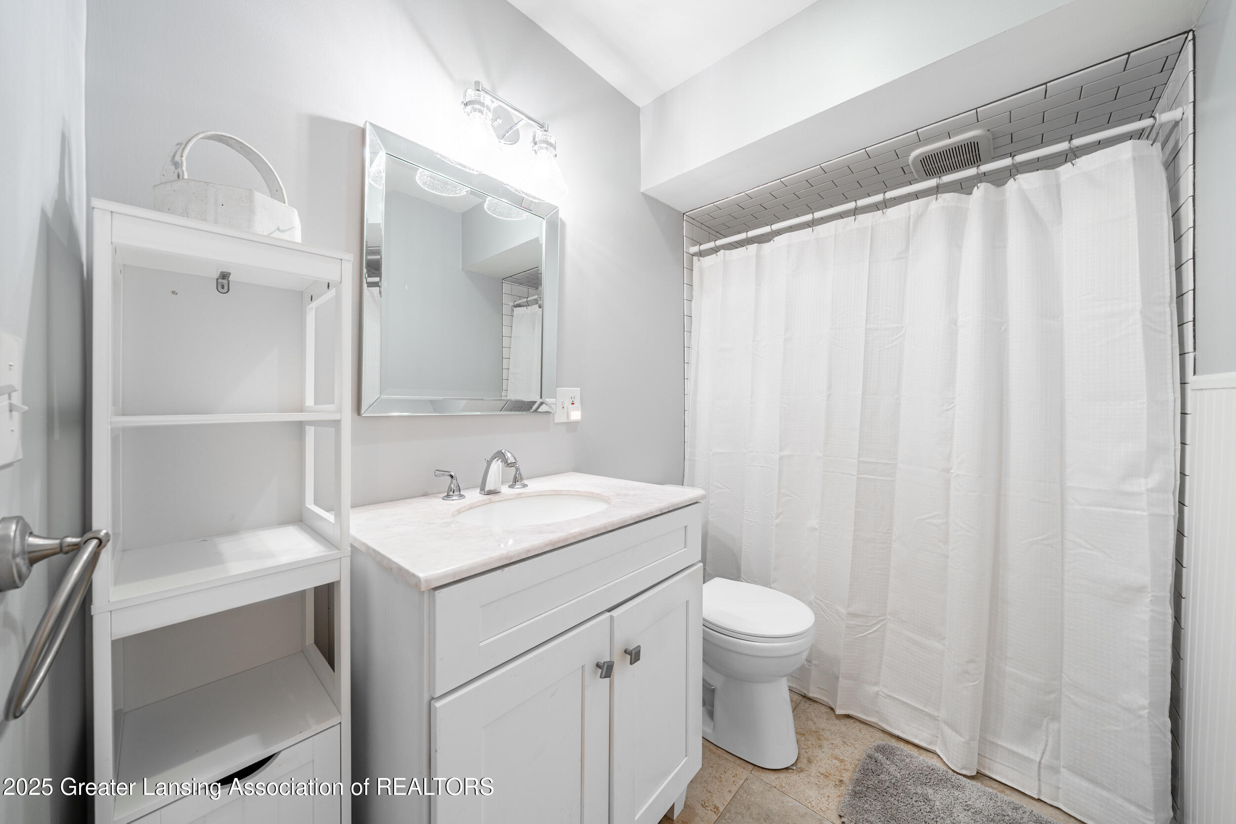 13577 Upton Road Bath, MI 48808 - Photo 11 of 43 Full Bathroom