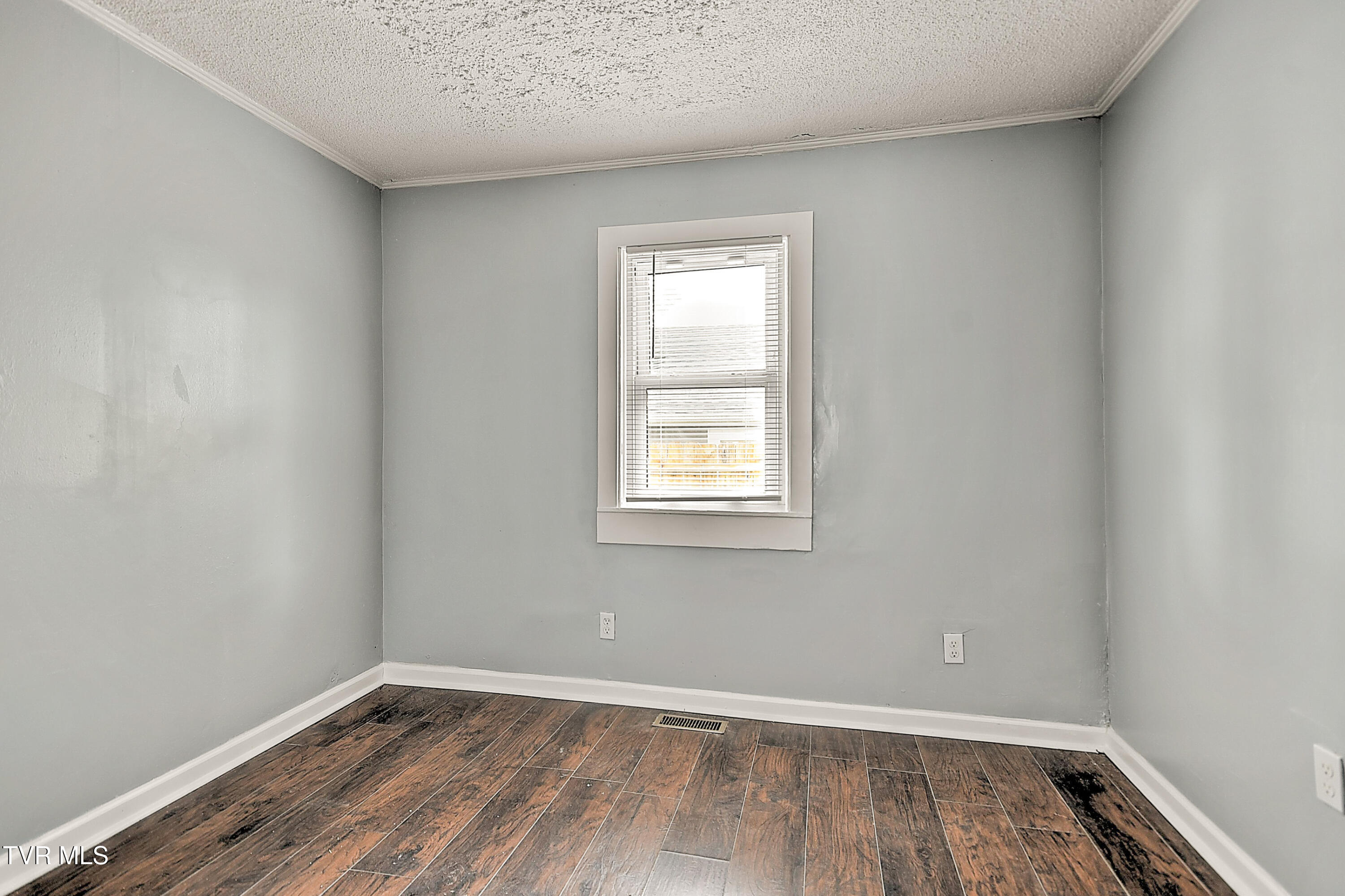 1208 Riverside Avenue, Unit 2 Kingsport, TN 37660 - Photo 22 of 28 1208 Riverside HB-21
