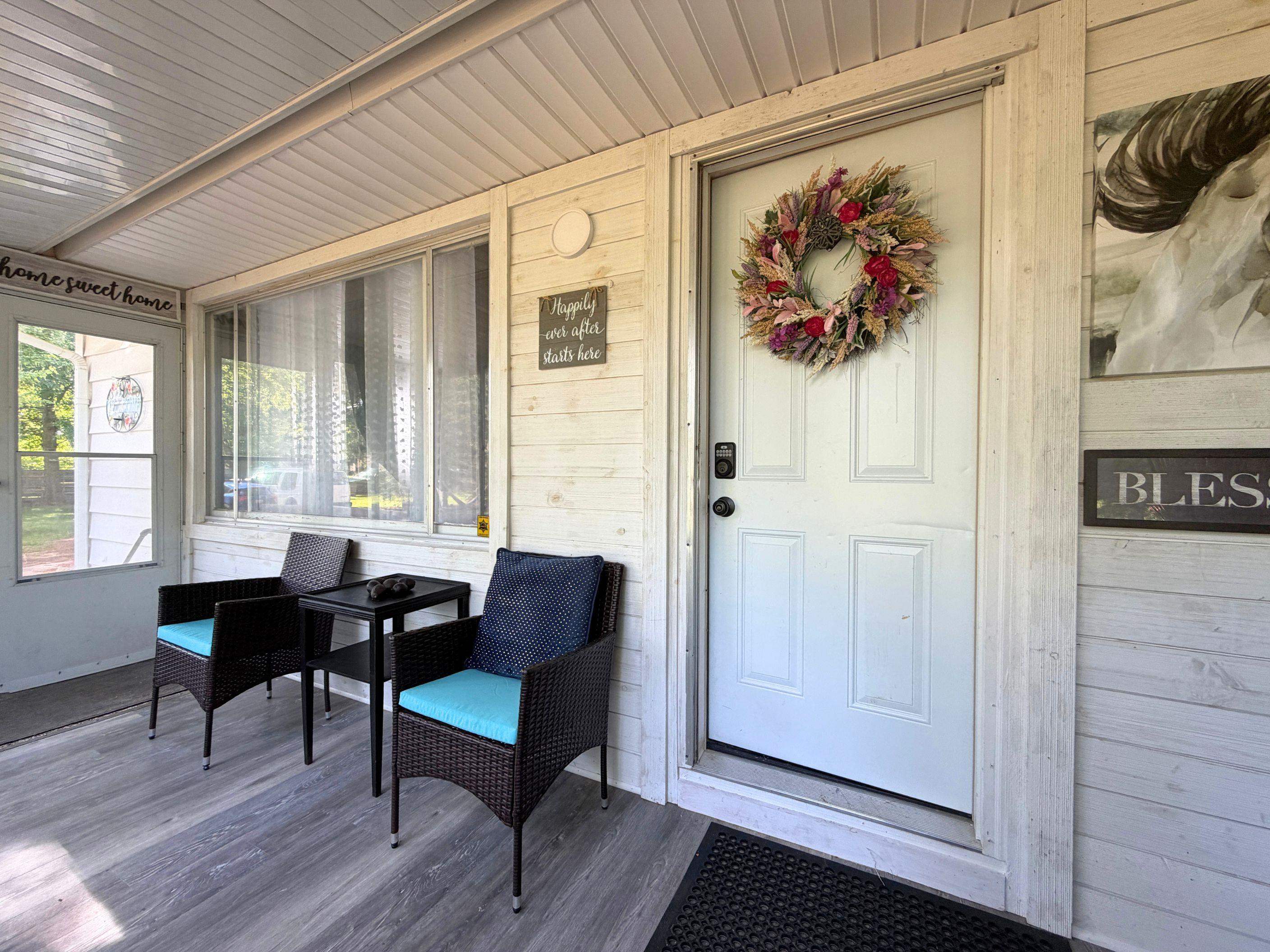1079 West Moore Road Saginaw, MI 48601 - Photo 42 of 63 50211118-964a661e-ca4a-4985-8bf2-5e231862eded.JPG