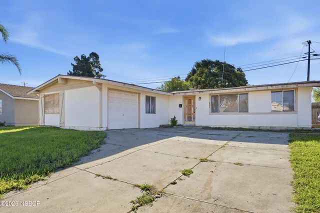 $484,000 | 226 West Creston Street, Santa Maria, CA 93458