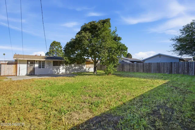 $484,000 | 226 West Creston Street, Santa Maria, CA 93458