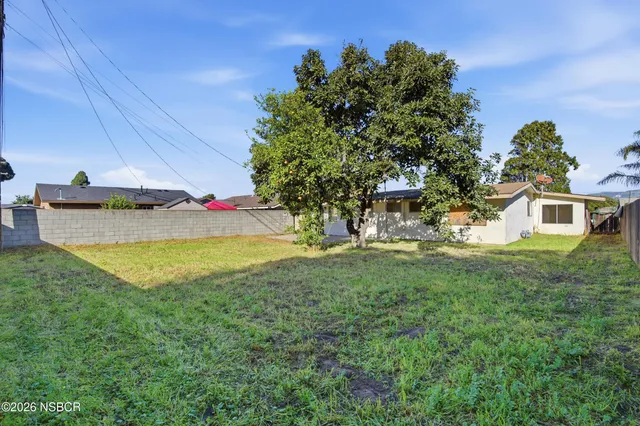 $484,000 | 226 West Creston Street, Santa Maria, CA 93458