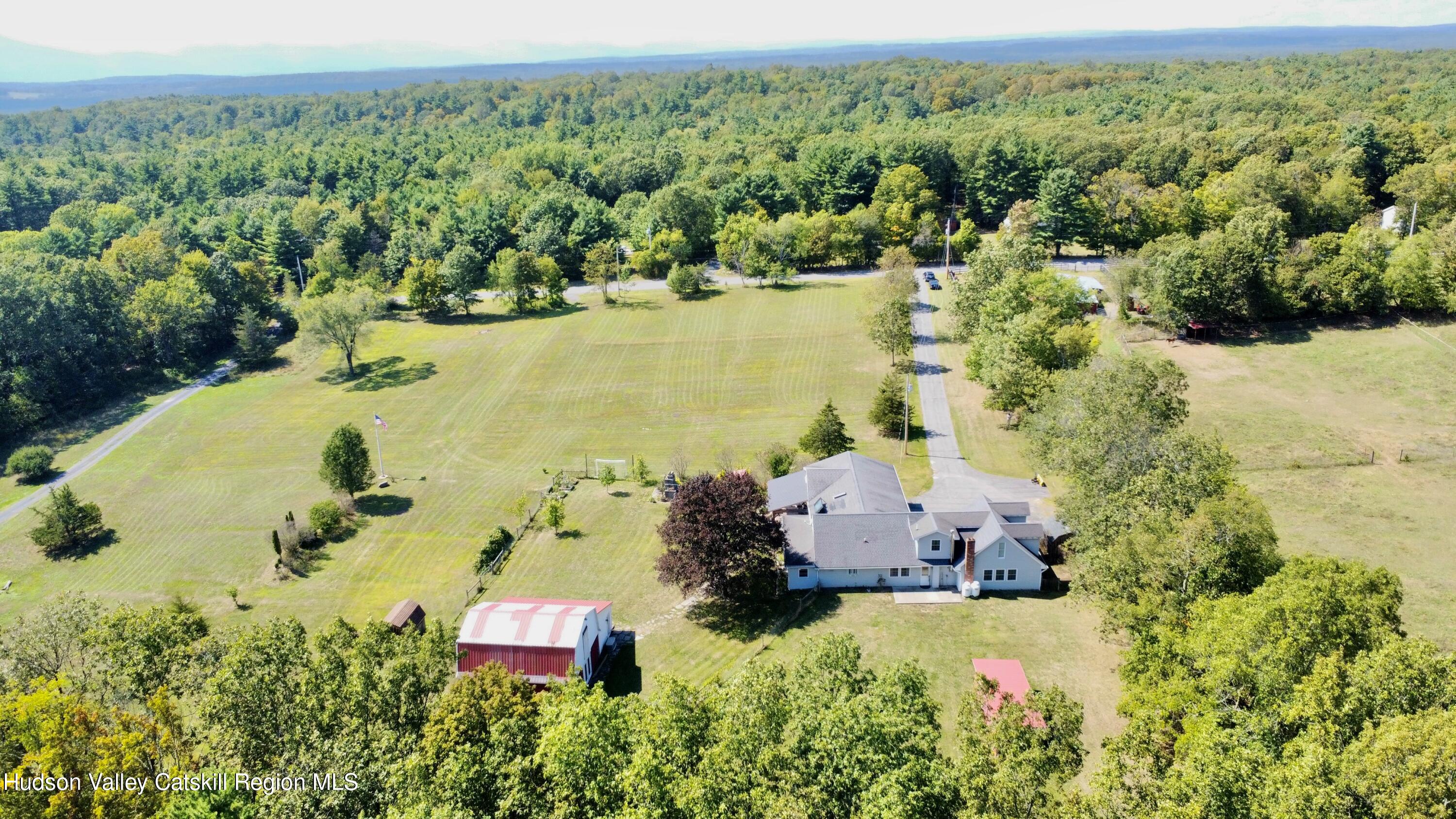 284 Alcove Road Hannacroix, NY 12087 - Photo 4 of 39 4