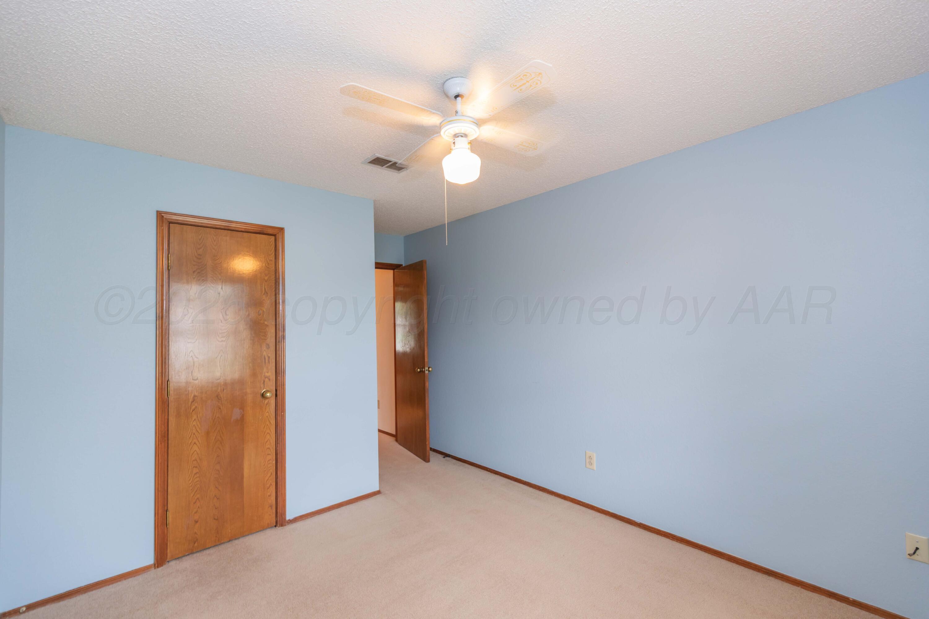 4206 Relatta Avenue Amarillo, TX 79110 - Photo 27 of 40 BEDROOM 2 VIEW 3