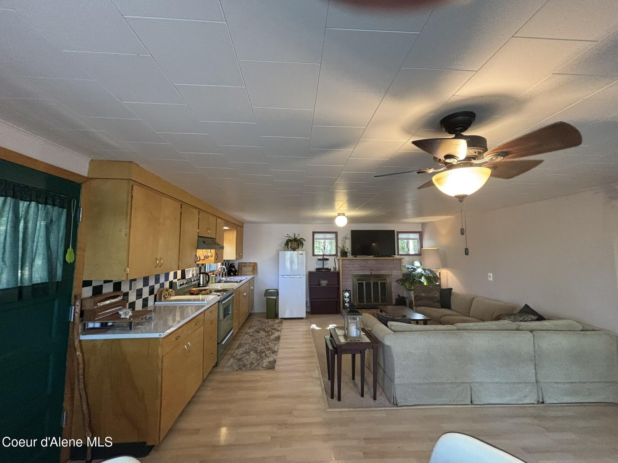 307 Rocky Point Loop Road Plummer, ID 83851 - Photo 8 of 30 KITCHEN
