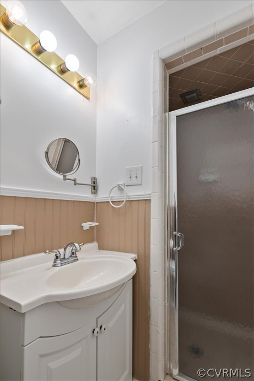 13012 Harrowgate Road Chester, VA 23831 - Photo 27 of 28 a bathroom with a sink and a mirror