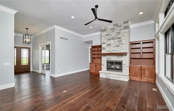 $1,389,000 | 170 Blue Sky Drive, Defiance, MO 63341