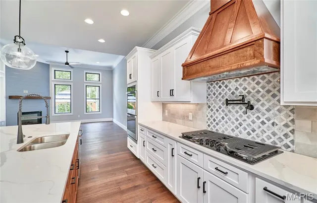 $1,389,000 | 170 Blue Sky Drive, Defiance, MO 63341