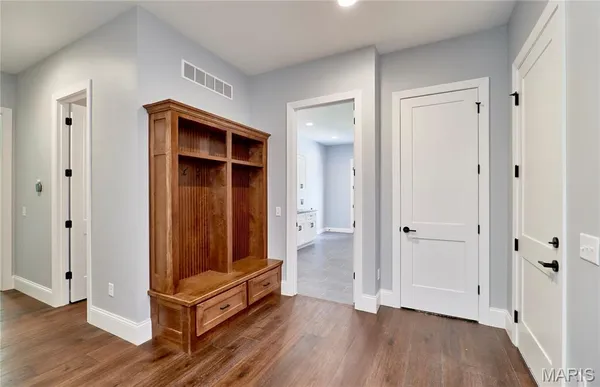 $1,389,000 | 170 Blue Sky Drive, Defiance, MO 63341