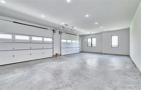 $1,389,000 | 170 Blue Sky Drive, Defiance, MO 63341