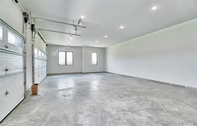 $1,389,000 | 170 Blue Sky Drive, Defiance, MO 63341