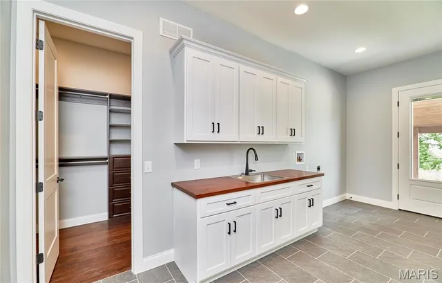 $1,389,000 | 170 Blue Sky Drive, Defiance, MO 63341