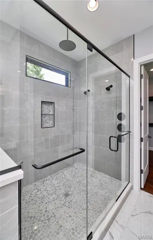 $1,389,000 | 170 Blue Sky Drive, Defiance, MO 63341