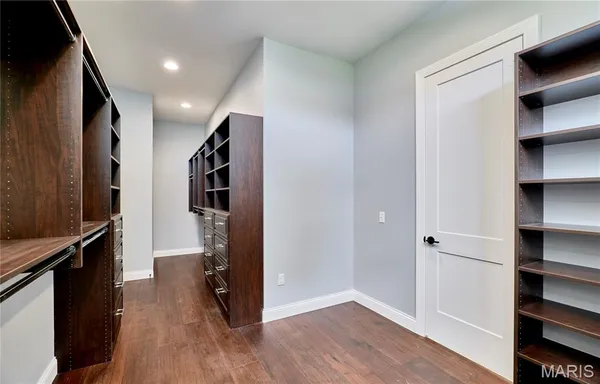 $1,389,000 | 170 Blue Sky Drive, Defiance, MO 63341